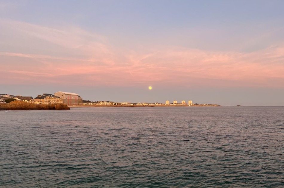 The sunset over St. Saviour (Jersey, CI).